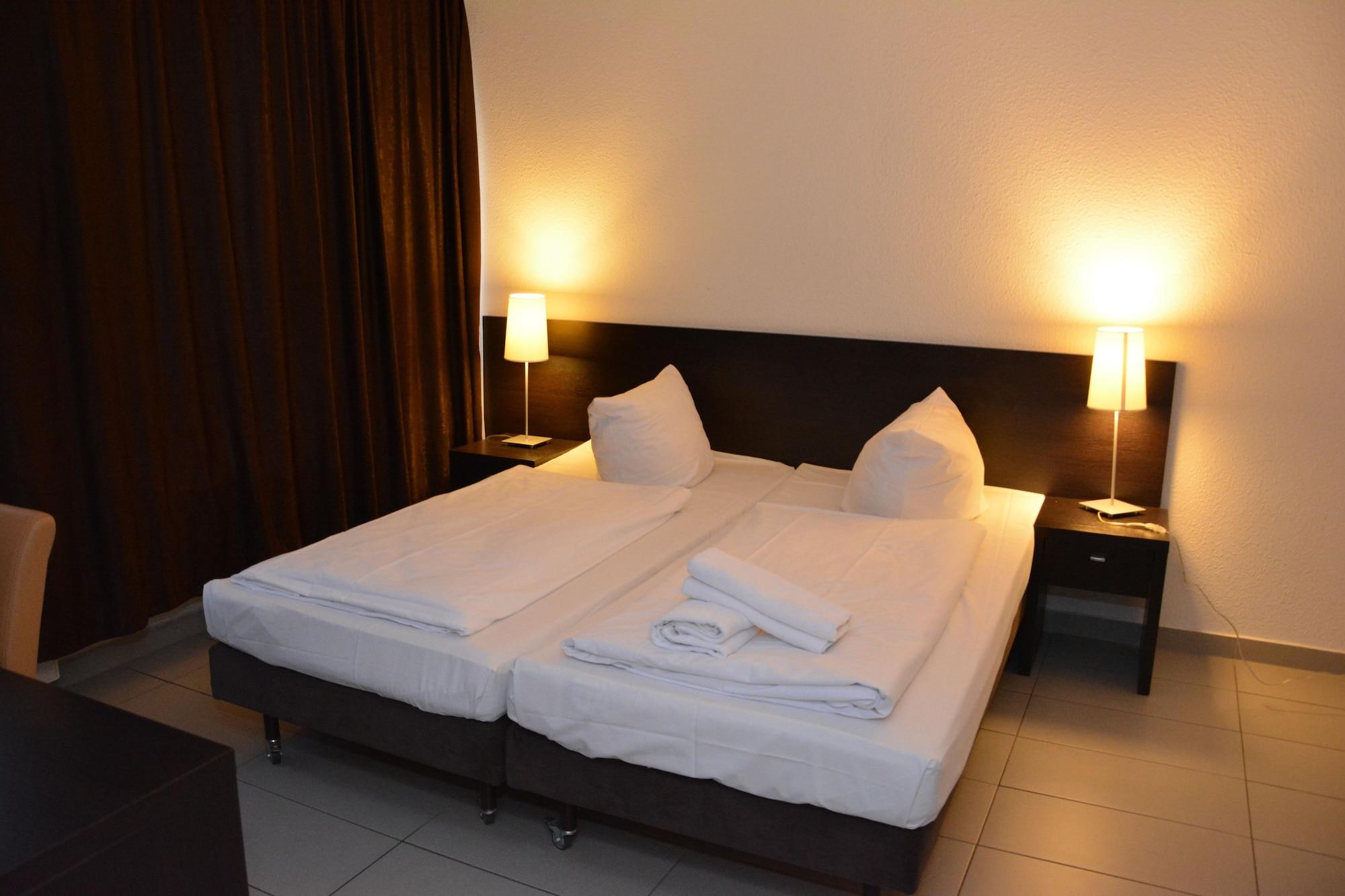 Mosel Hotel Frankfurt am Main Ngoại thất bức ảnh