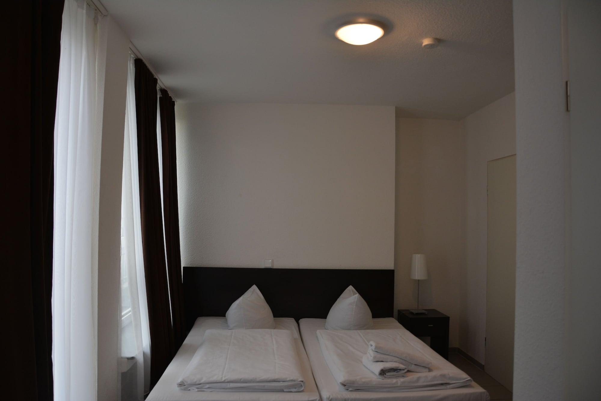 Mosel Hotel Frankfurt am Main Ngoại thất bức ảnh