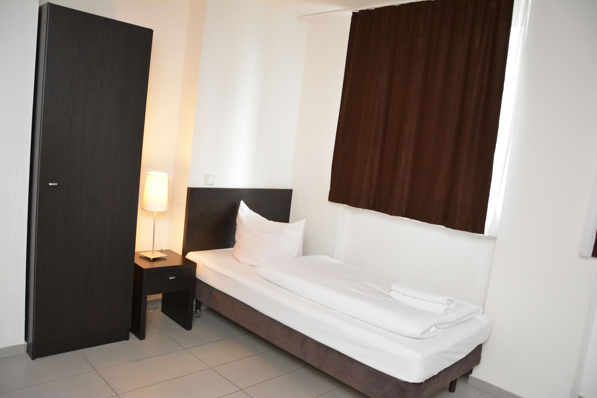 Mosel Hotel Frankfurt am Main Ngoại thất bức ảnh