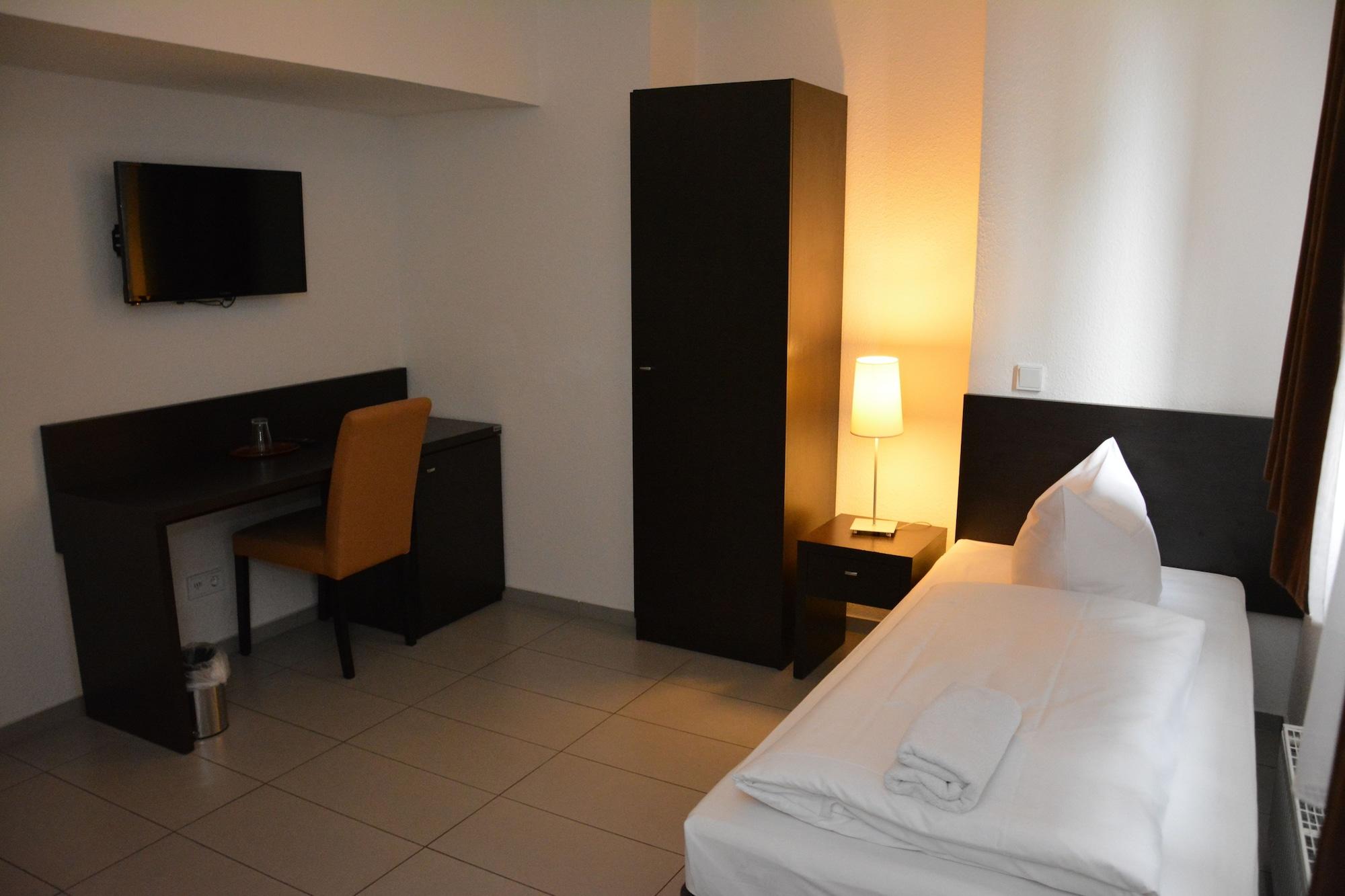 Mosel Hotel Frankfurt am Main Ngoại thất bức ảnh