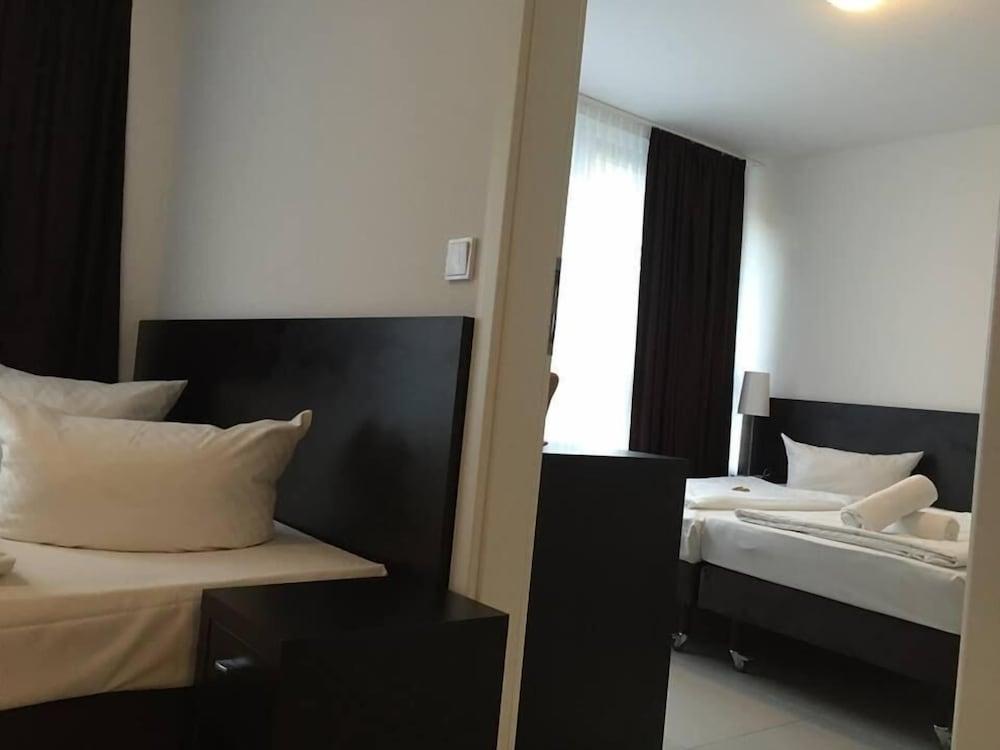 Mosel Hotel Frankfurt am Main Ngoại thất bức ảnh