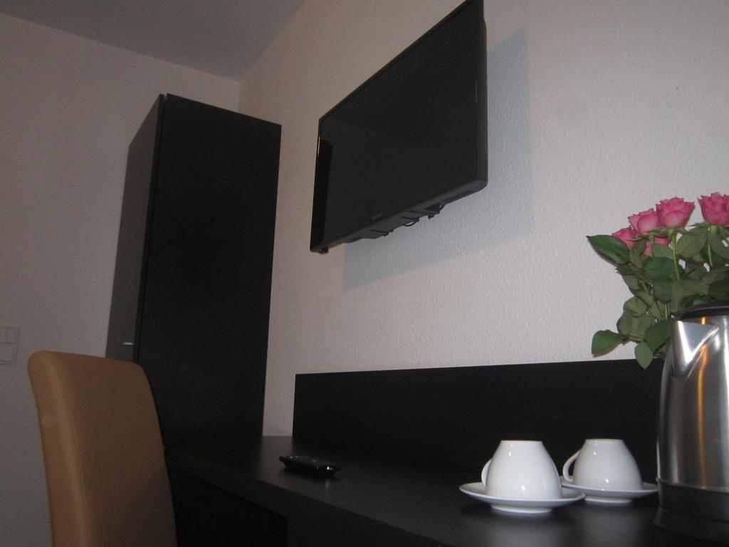 Mosel Hotel Frankfurt am Main Ngoại thất bức ảnh