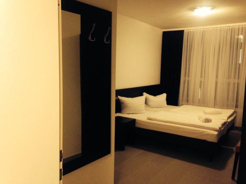 Mosel Hotel Frankfurt am Main Ngoại thất bức ảnh